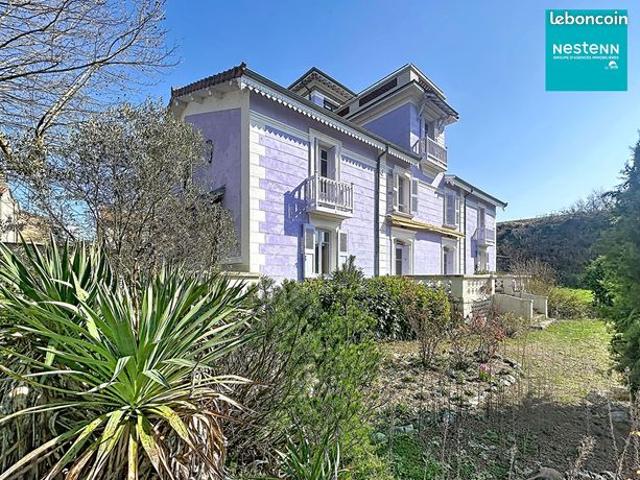 Propriété 14 pièces 450 m²