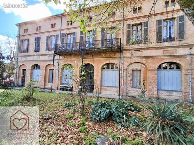 Propriété 14 pièces 450 m²