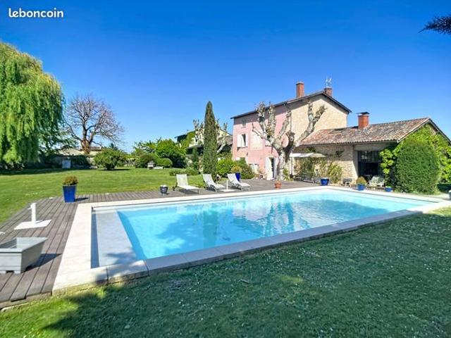 Propriété 14 pièces 456 m²