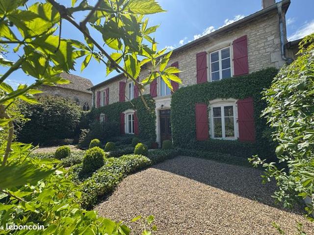 Propriété 14 pièces 476 m²