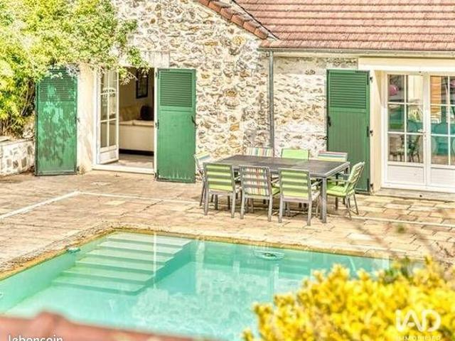 Propriété 14 pièces 414 m²