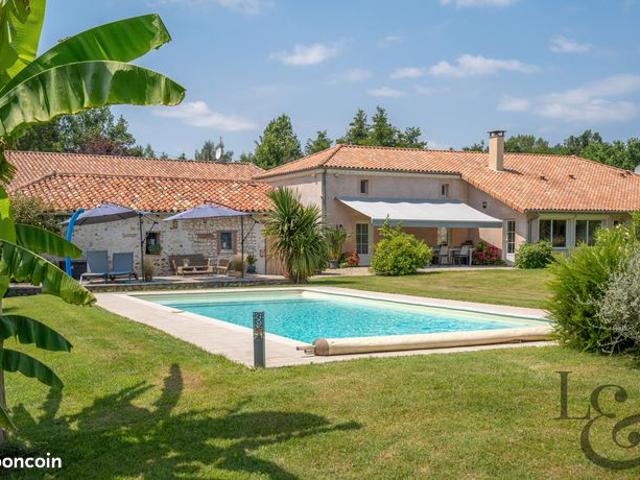 Propriété 14 pièces 420 m²