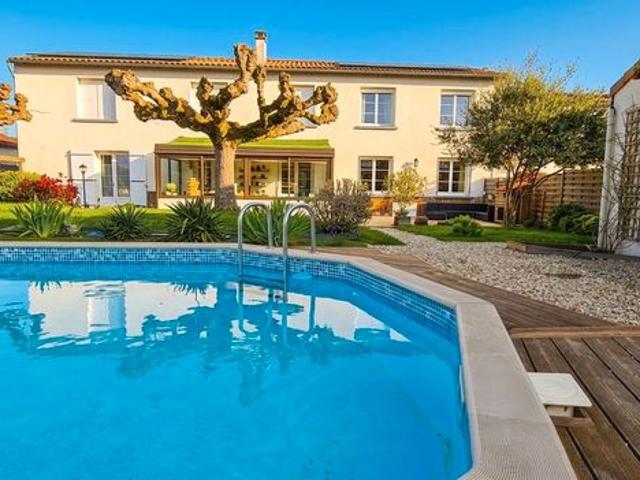 Propriété 14 pièces 437 m²