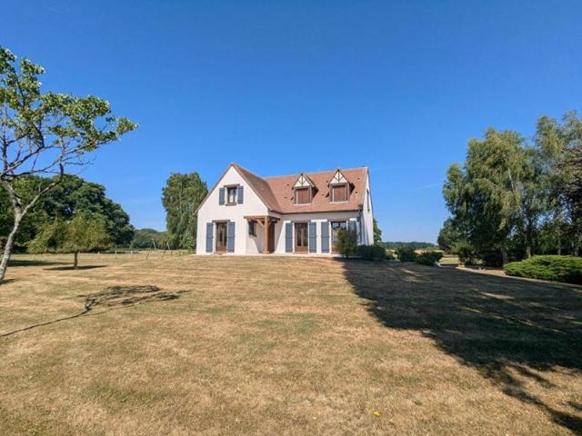 Propriété 150 m2 4 chambres Parcelle 2 700 m2 Possibilité d'acquérir 7ha en