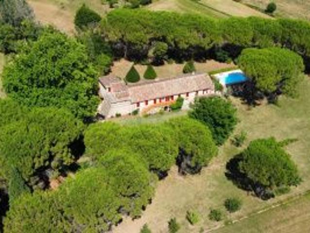 Propriété 15 pièces 260 m²