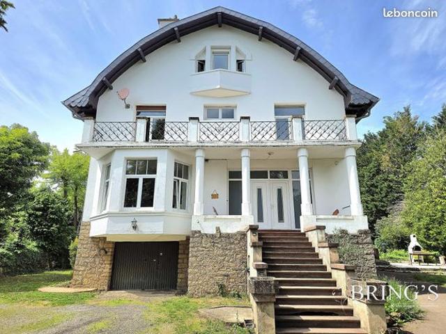 Propriété 15 pièces 200 m²