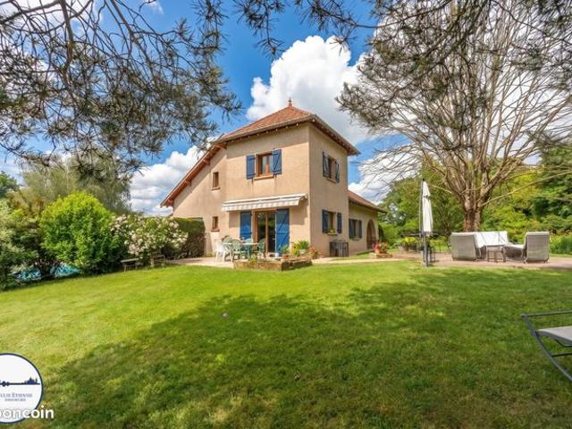 Propriété 15 pièces 224 m²