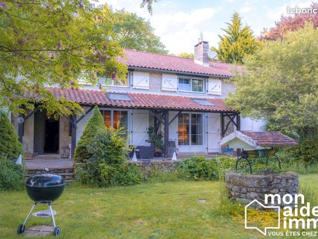 Propriété 15 pièces 340 m²