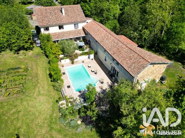 Propriété 15 pièces 384 m²