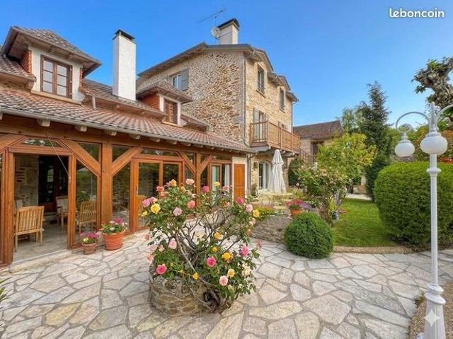 Propriété 15 pièces 385 m²