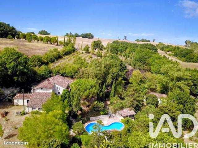 Propriété 15 pièces 300 m²