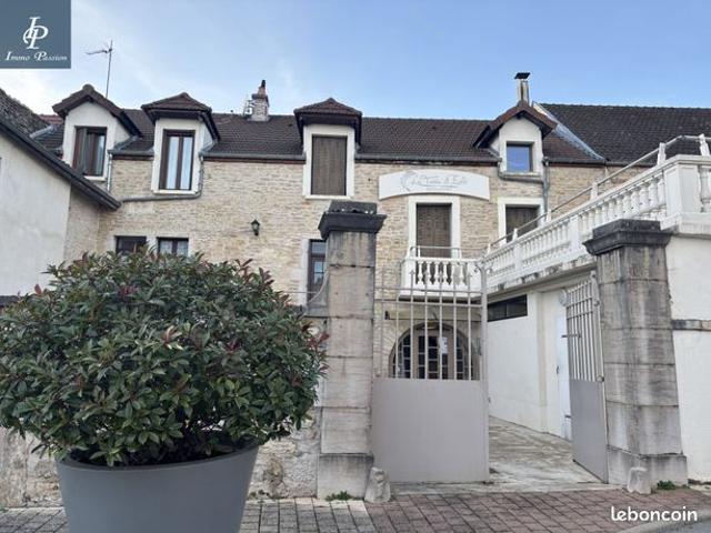 Propriété 15 pièces 310 m²