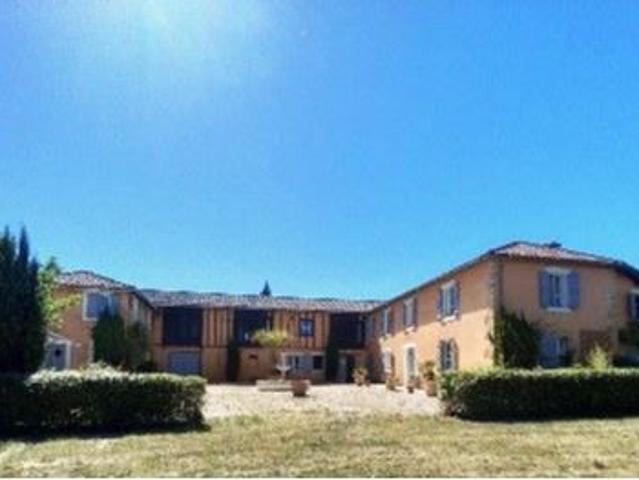 Propriété 15 pièces 452 m²