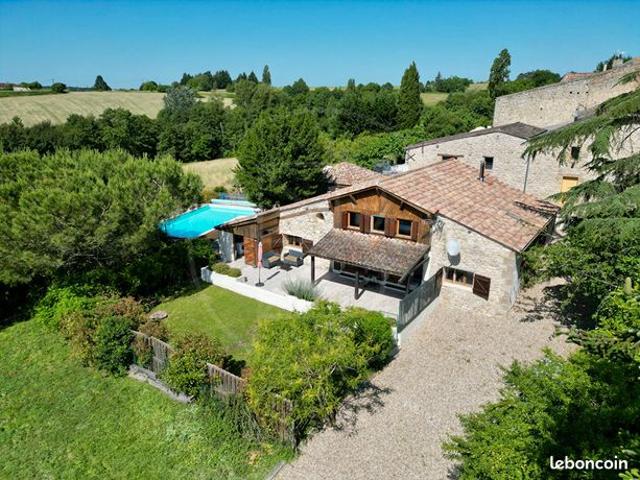 Propriété 15 pièces 411 m²