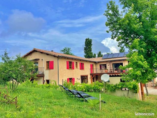 Propriété 15 pièces 412 m²