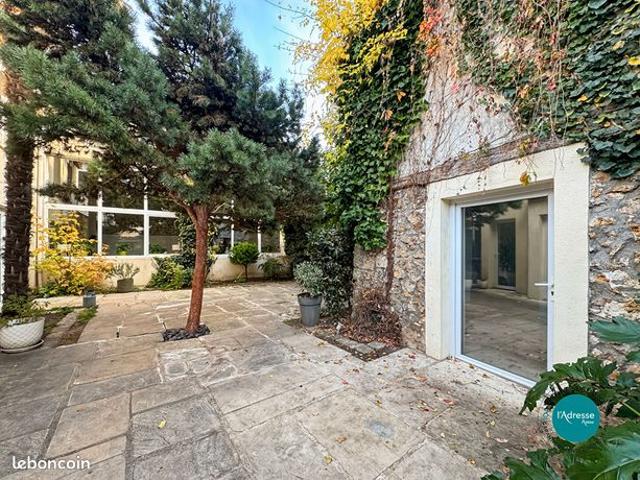 Propriété 15 pièces 427 m²