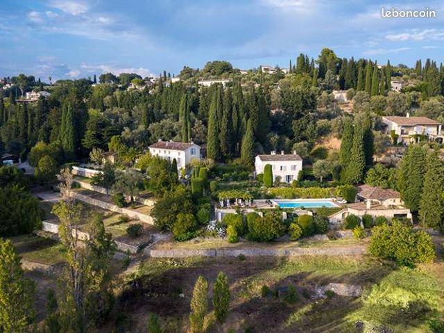 Propriété 15 pièces 520 m²