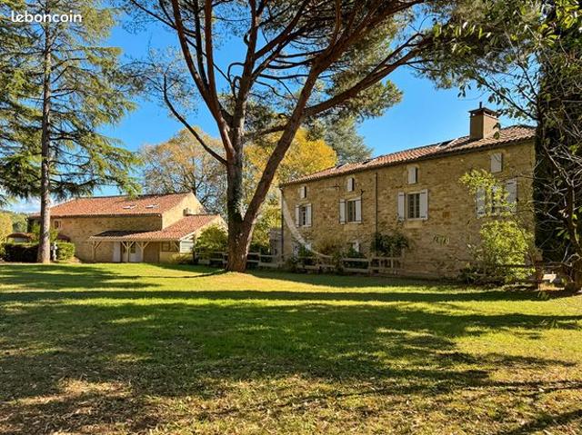 Propriété 15 pièces 600 m²
