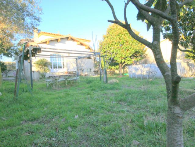PROPRIETE 160 m2, TERRAIN 1 360 m2, quartier les BOUDRES