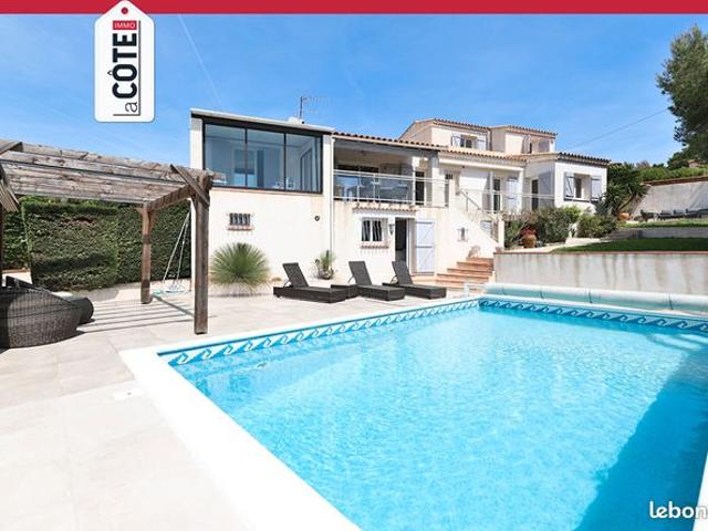 Propriété 6 pièces 162 m²