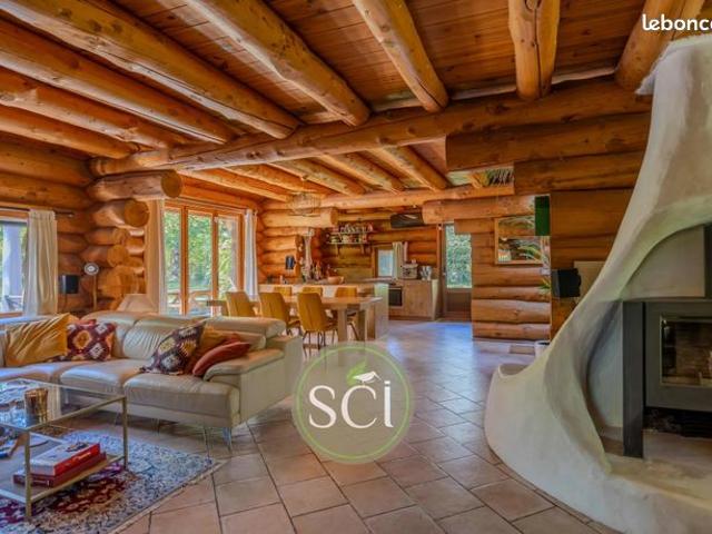 Propriété 5 pièces 162 m²