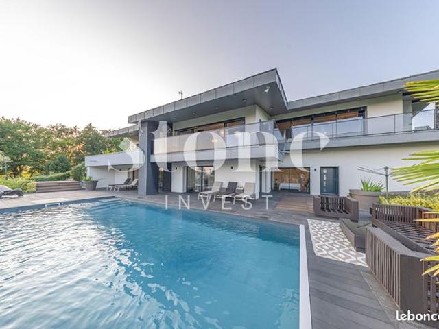 Propriété 16 pièces 355 m²