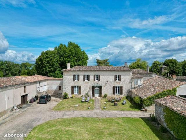 Propriété 16 pièces 385 m²