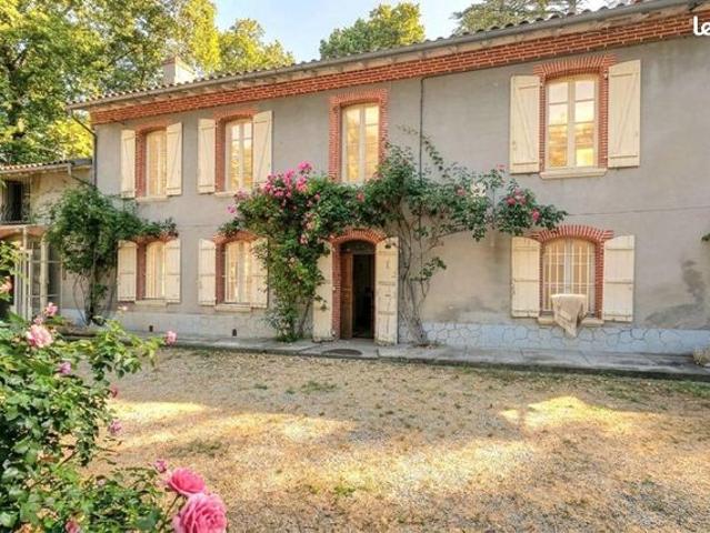 Propriété 16 pièces 396 m²