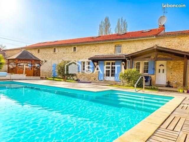 Propriété 16 pièces 400 m²
