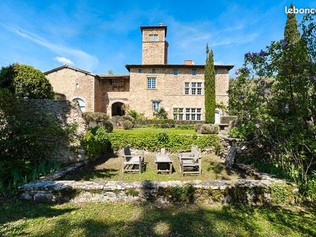 Propriété 16 pièces 435 m²