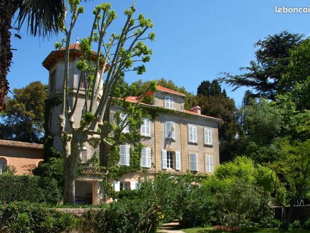 Propriété 16 pièces 550 m²