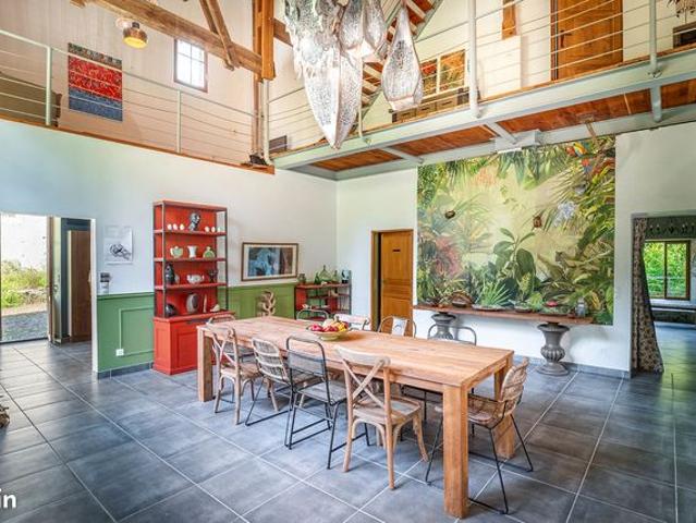 Propriété 16 pièces 670 m²