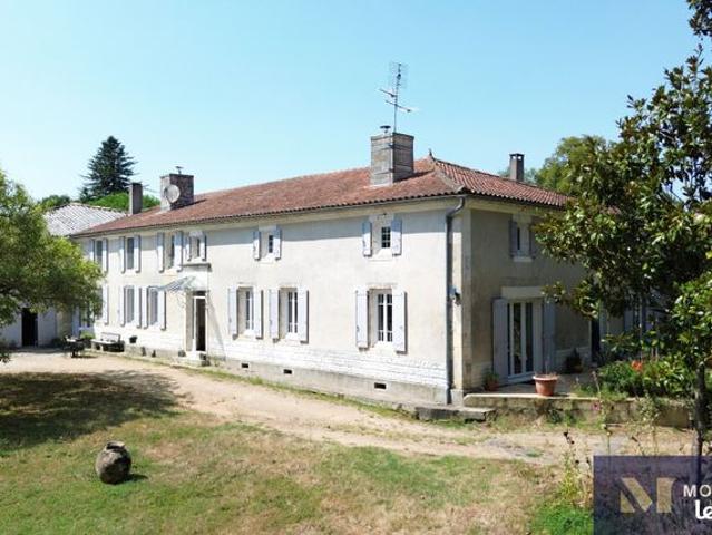 Propriété 16 pièces 608 m²