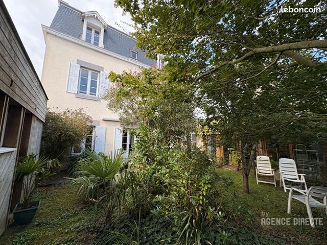 Propriété 17 pièces 243 m²