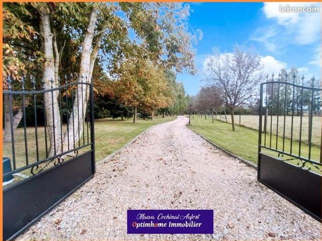 Propriété 17 pièces 233 m²