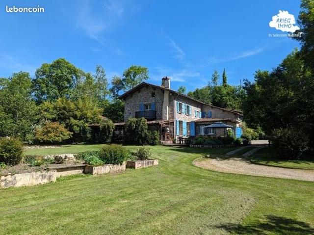 Propriété 17 pièces 399 m²