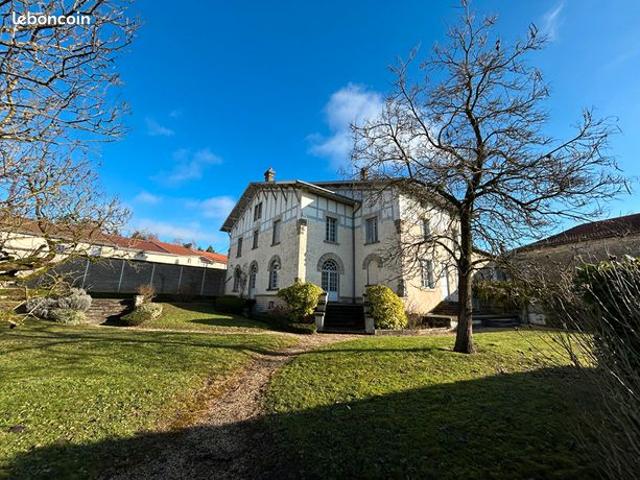 Propriété 17 pièces 581 m²