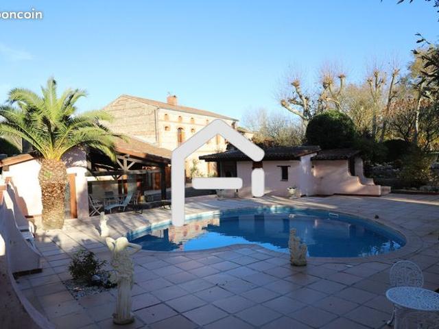 Propriété 17 pièces 626 m²