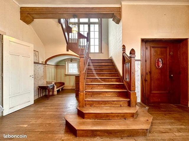 Propriété 6 pièces 186 m²