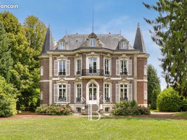 Propriété 18 pièces 395 m²