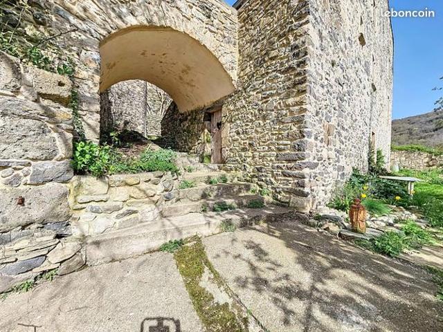 Propriété 18 pièces 300 m²