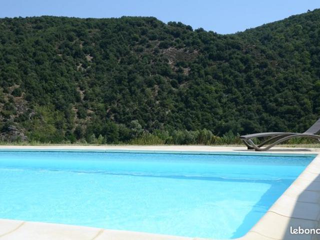 Propriété 18 pièces 540 m²
