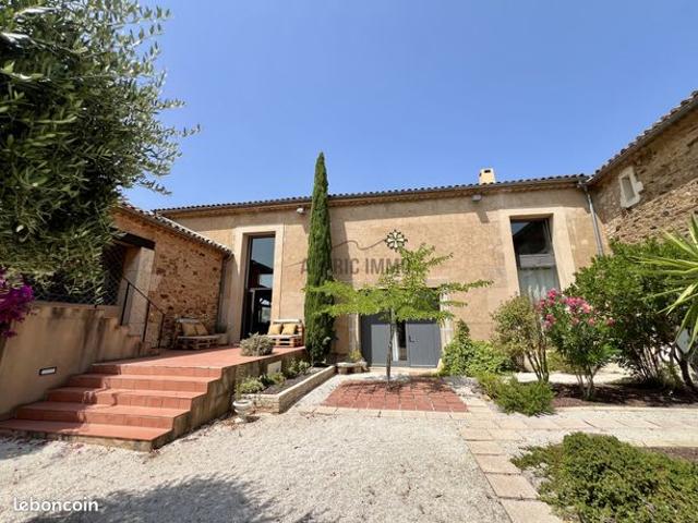 Propriété 18 pièces 580 m²