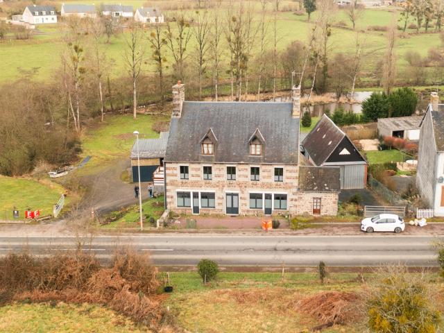 Propriété 190 m2 avec nombreuses dépendances et étang 190m² Hambye