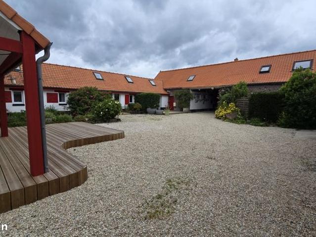 Propriété 19 pièces 423 m²