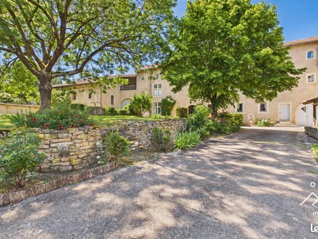 Propriété 19 pièces 564 m²