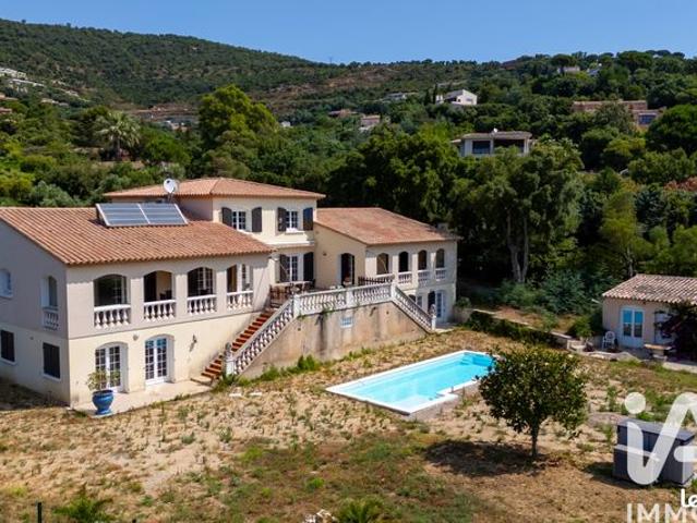 Propriété 19 pièces 585 m²