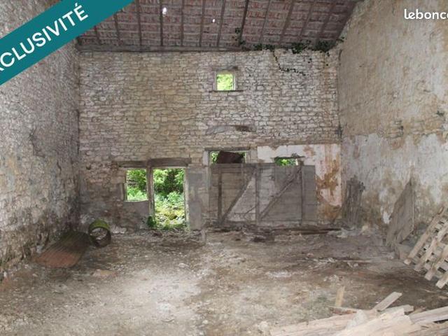 Propriété 1 pièce 100 m²