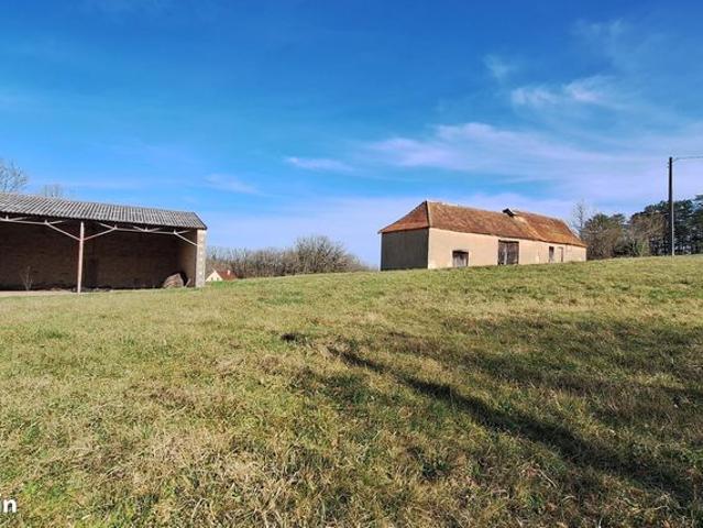 Propriété 1 pièce 100 m²