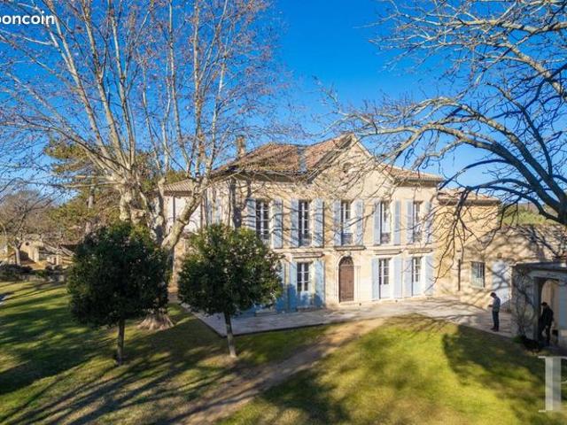 Propriété 20 pièces 1 000 m²